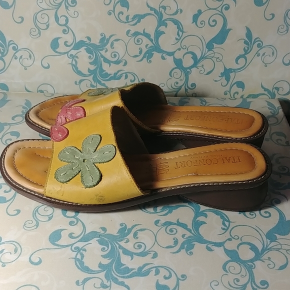 Italconfort cute little leather sandals. - Picture 3 of 5